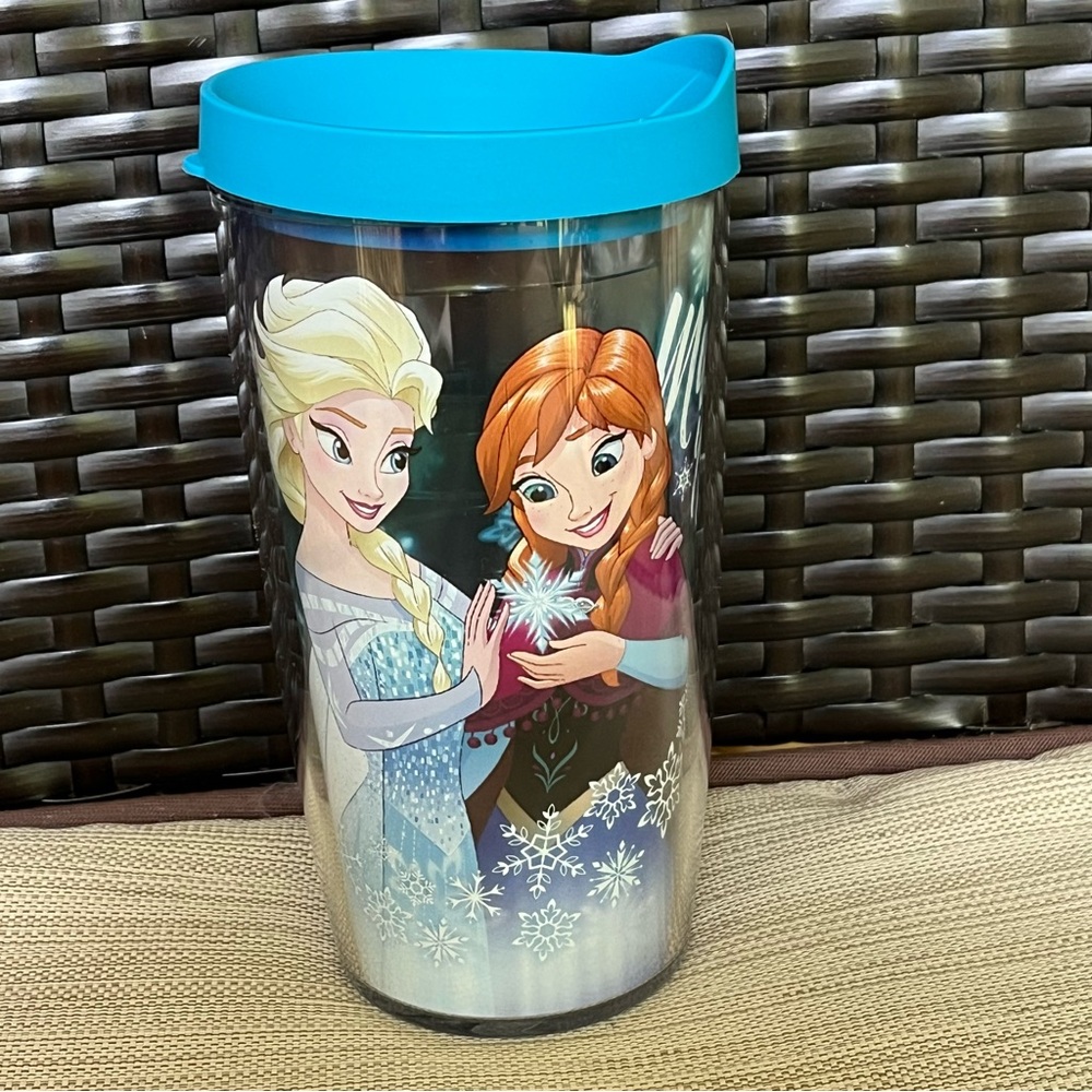 Tervis Disney Frozen Anna Elsa 16 oz Double Walled Insulated Tumbler Make Magic